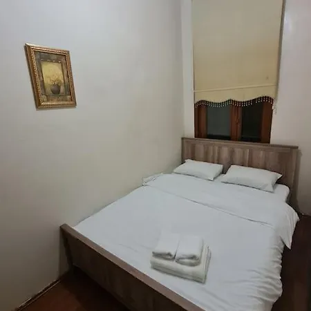 公寓 2 Bedroom In The Heart Of The 伊斯坦布尔